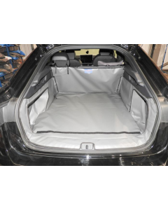 CLEARANCE - Volkswagen ID.7 Tourer 2024 Onwards (not Fastback) - Standard Bootliner - front d-ring access low floor - check the guide documents on the main product page to ensure compatibility - Black