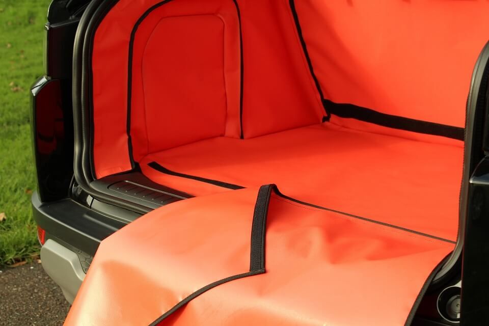 BOOTECTOR Kofferraumschutz passend für VW Golf 7 Variant ab 6/2013-8/2020  (kein vertiefter Boden) AZUGA AZ10072545 Kofferraumwanne