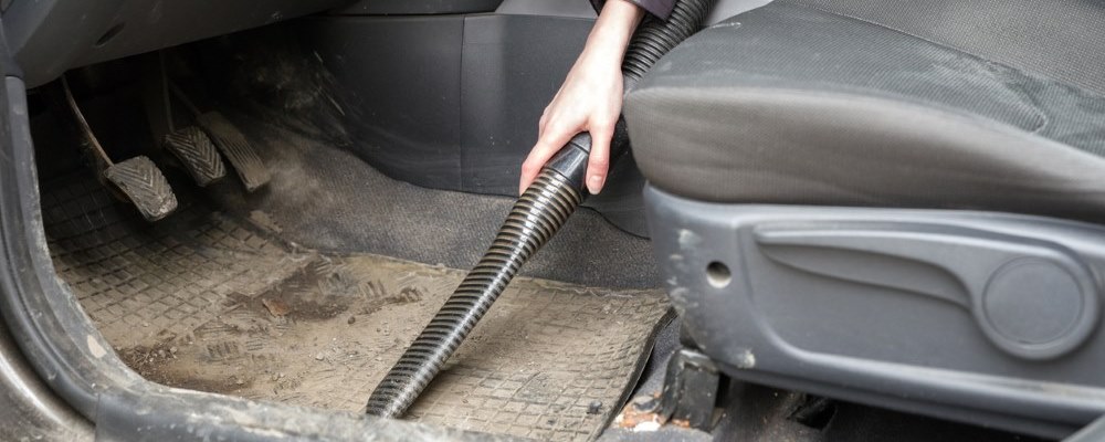 vacuum car